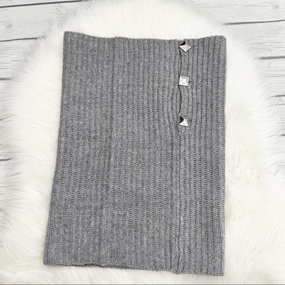 Michael Kors gray Wool Scarf - Picture 1 of 4